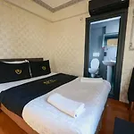 Royal 3*